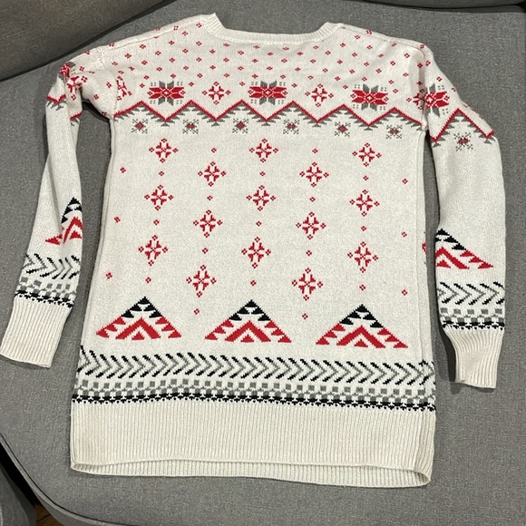 Massimo Supply Co Fair Isle Sweater with Polar Bears - Picture 11 of 16